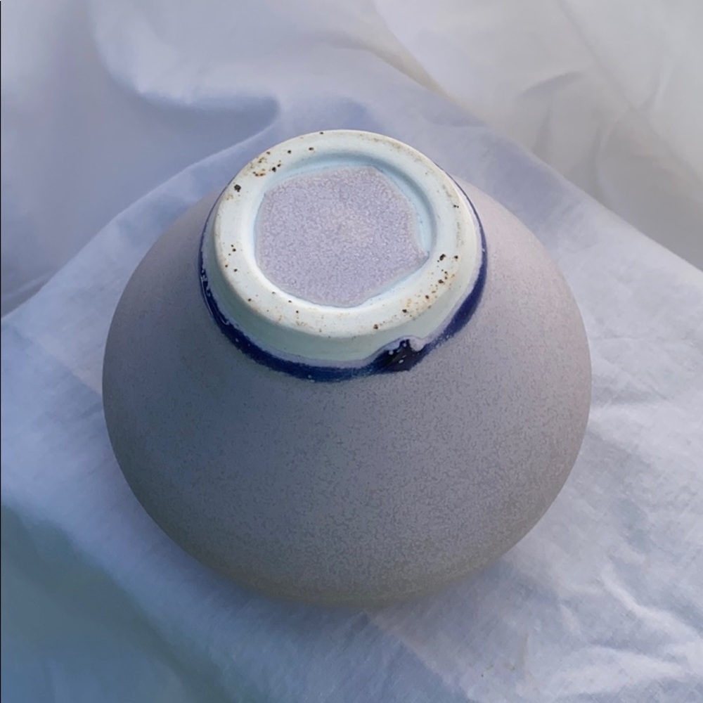 Vase - Picture 4 of 5